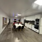 Bob Residence- Chic Penthouse Apartament *