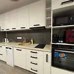Bob Residence- Chic Penthouse Apartament *