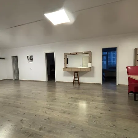 Διαμέρισμα Bob Residence- Chic Penthouse Κλουζ-Ναπόκα