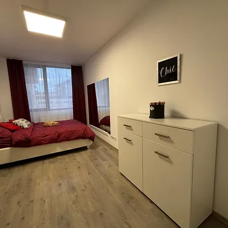 Bob Residence- Chic Penthouse Apartment