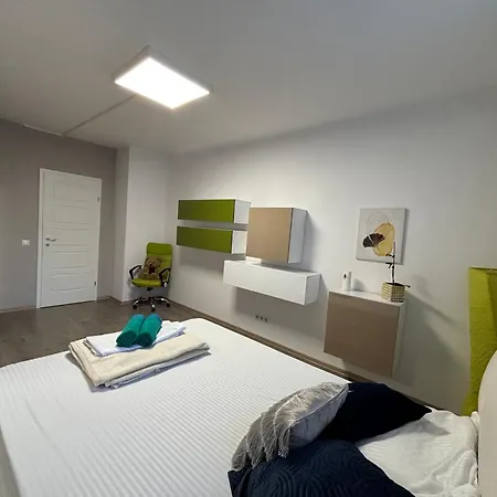 Bob Residence- Chic Penthouse *