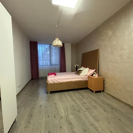 Bob Residence- Chic Penthouse