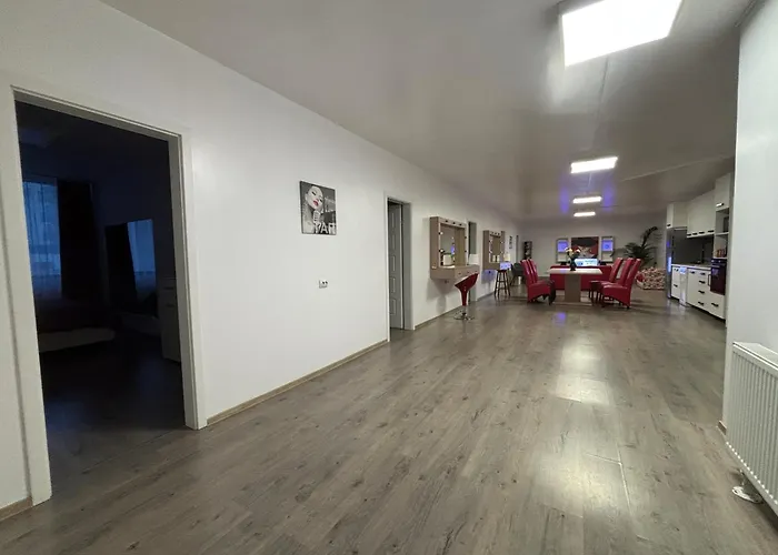 Bob Residence- Chic Penthouse *