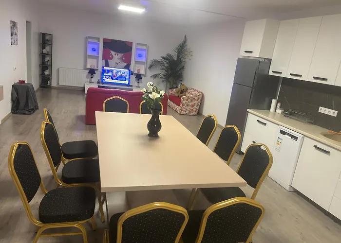 Bob Residence- Chic Penthouse *